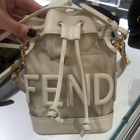 Fendi Handbags - Fendi crossbody